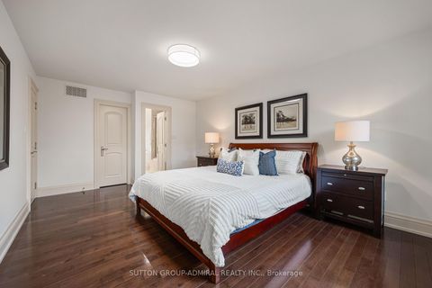 Photo 26 at 132 York Mills Road, Windfields, Toronto