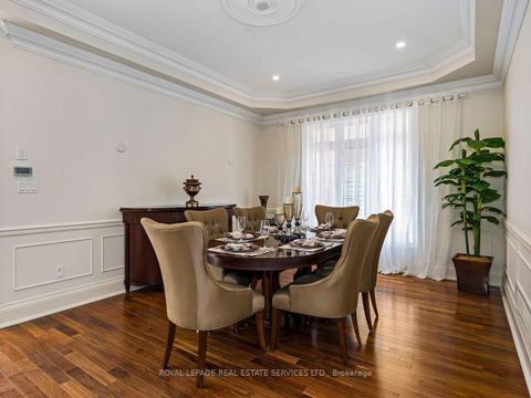 Photo 6 at 11 Beauvista Court, Vellore Village, Vaughan