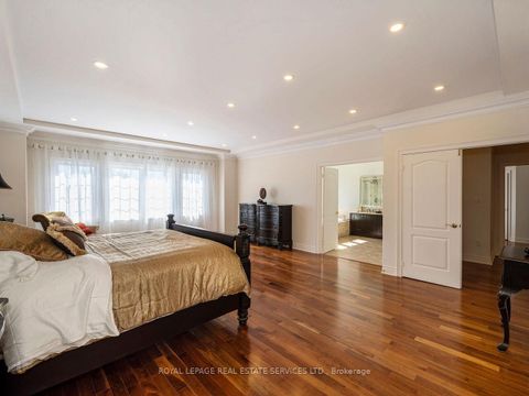 Photo 18 at 11 Beauvista Court, Vellore Village, Vaughan