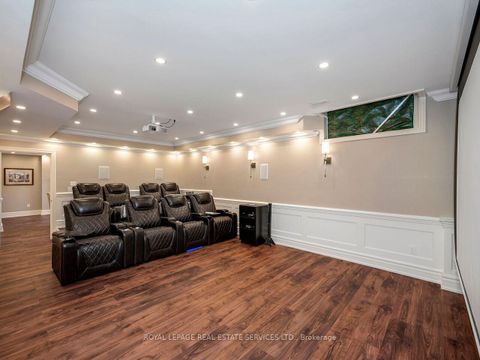 Photo 37 at 11 Beauvista Court, Vellore Village, Vaughan
