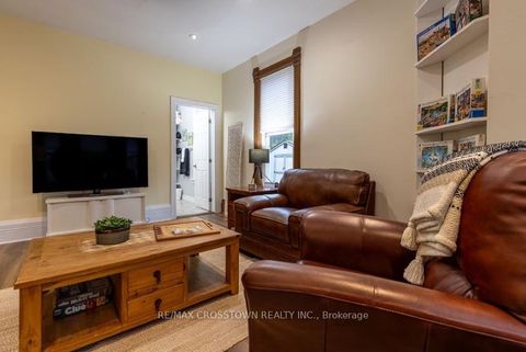 Photo 17 at 49 Park Street, Queen's Park, Barrie