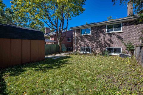 Photo 34 at 45 Fenelon Drive, Donalda, Toronto