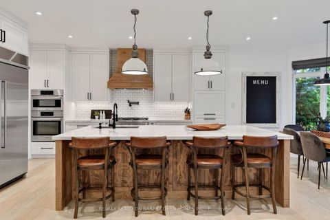 Photo 9 at 39 Romney Road, Westgate, Toronto