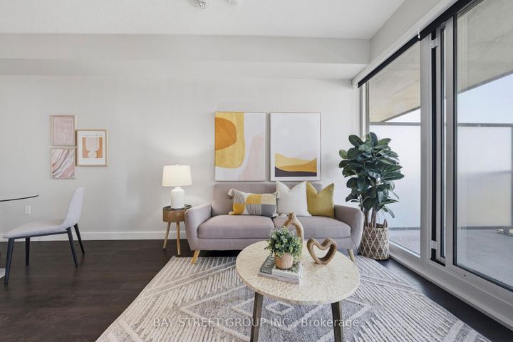 Photo 25 at 911 - 85 McMahon Drive, Bayview Village, Toronto
