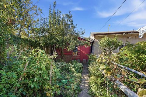 Photo 20 at 266 Roxton Road, Little Italy, Toronto