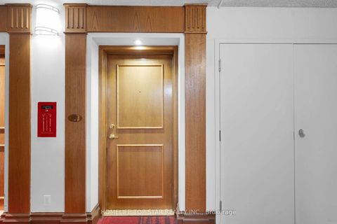Photo 4 at 1011 - 8 Lee Centre Drive, Woburn, Toronto