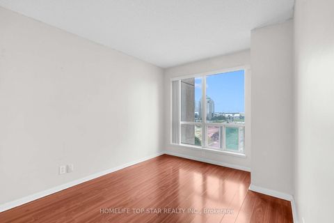 Photo 10 at 1011 - 8 Lee Centre Drive, Woburn, Toronto