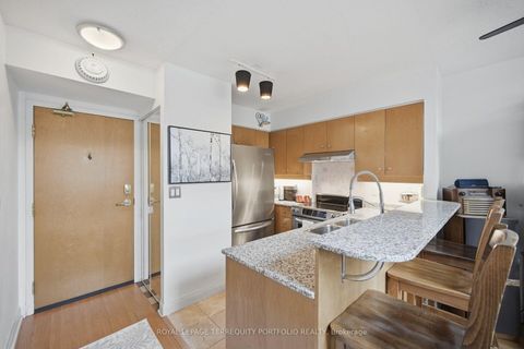 Photo 4 at 303 - 18 Merton Street, Mount Pleasant West, Toronto