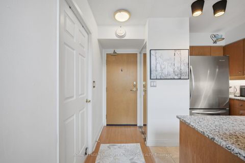 Photo 16 at 303 - 18 Merton Street, Mount Pleasant West, Toronto