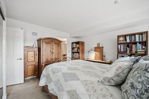 Photo 20 at 303 - 18 Merton Street, Mount Pleasant West, Toronto