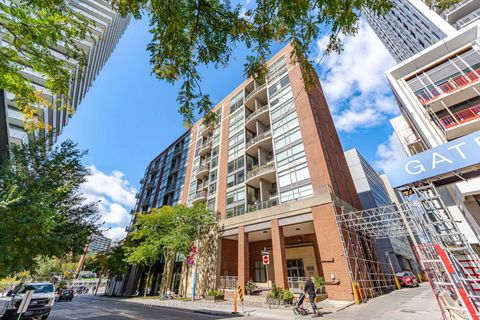 Photo 39 at 303 - 18 Merton Street, Mount Pleasant West, Toronto