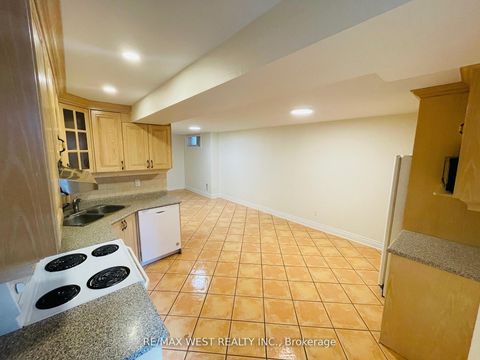 Photo 7 at 94A Mulock Avenue, Junction Area, Toronto