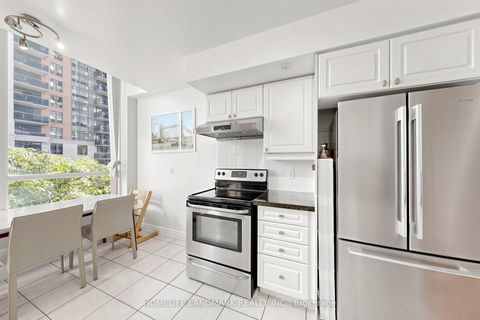 Photo 16 at 220 - 15 Northtown Way, Willowdale East, Toronto