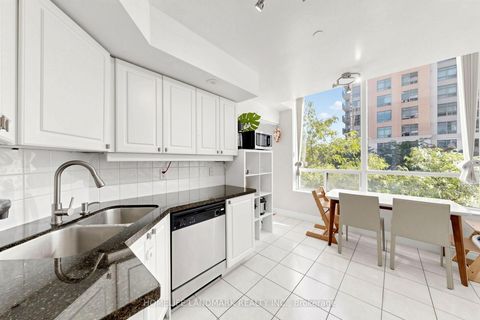 Photo 17 at 220 - 15 Northtown Way, Willowdale East, Toronto