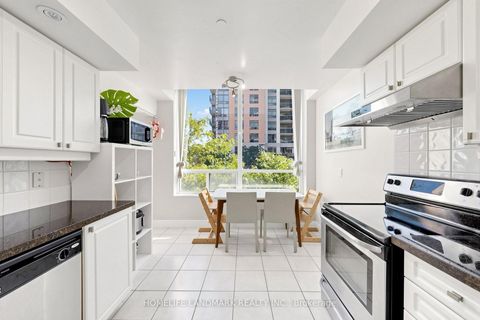Photo 18 at 220 - 15 Northtown Way, Willowdale East, Toronto