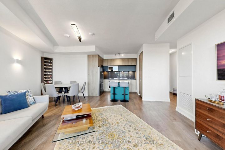 Photo 11 at 1701 - 25 Adra Grado Way, Bayview Village, Toronto