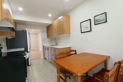 Photo 3 at 9 - 8 Liszt Gate, Hillcrest Village, Toronto