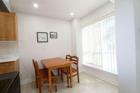 Photo 4 at 9 - 8 Liszt Gate, Hillcrest Village, Toronto