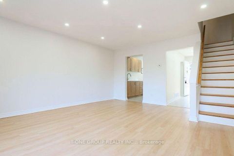 Photo 5 at 9 - 8 Liszt Gate, Hillcrest Village, Toronto