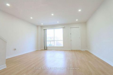 Photo 6 at 9 - 8 Liszt Gate, Hillcrest Village, Toronto