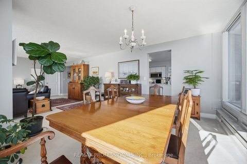 Photo 9 at 4203 - 1 Palace Pier Court, Mimico, Toronto