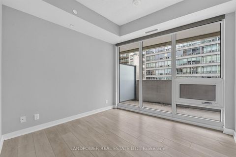 Photo 8 at 803 - 2221 Yonge Street, Mount Pleasant West, Toronto