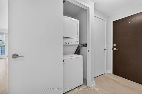 Photo 17 at 803 - 2221 Yonge Street, Mount Pleasant West, Toronto