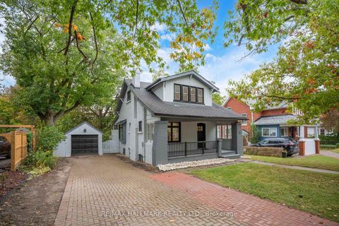 Photo 1 at 20 Elizabeth Street S, Mill Pond, Richmond Hill