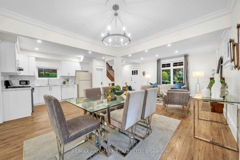 Photo 4 at 20 Elizabeth Street S, Mill Pond, Richmond Hill