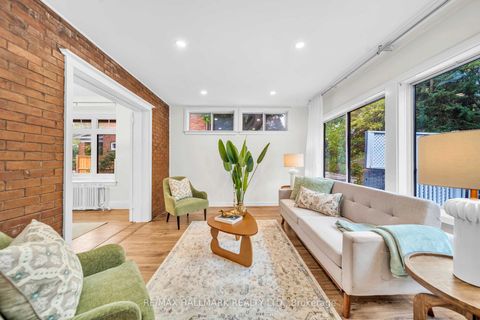 Photo 7 at 20 Elizabeth Street S, Mill Pond, Richmond Hill