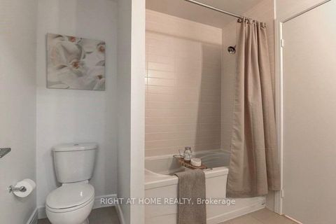 Photo 25 at S 828 - 112 George Street, Moss Park, Toronto