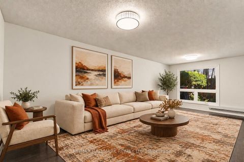 Photo 5 at 42 - 50 Verne Crescent, Malvern, Toronto