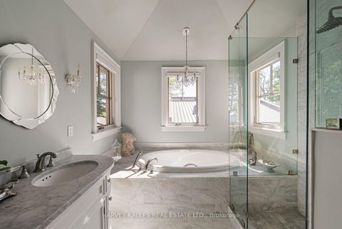 Photo 34 at 4 Neville Park Boulevard, The Beaches, Toronto