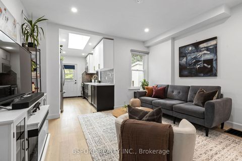 Photo 2 at 546 Main Street, Lumsden, Toronto