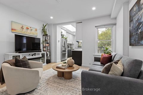 Photo 3 at 546 Main Street, Lumsden, Toronto