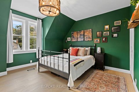 Photo 8 at 546 Main Street, Lumsden, Toronto