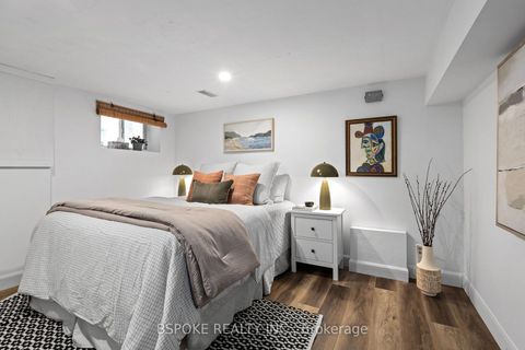 Photo 13 at 546 Main Street, Lumsden, Toronto
