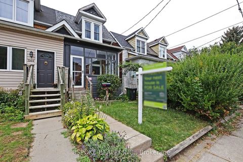 Photo 19 at 546 Main Street, Lumsden, Toronto
