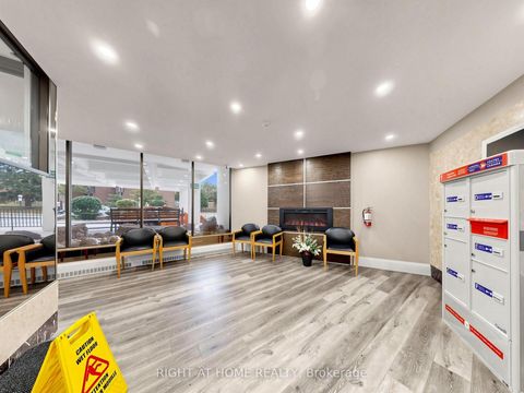 Photo 9 at 915 - 5 Vicora Linkway Way, Flemingdon Park, Toronto