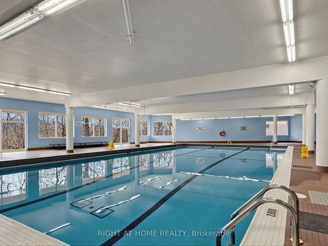 Photo 35 at 915 - 5 Vicora Linkway Way, Flemingdon Park, Toronto