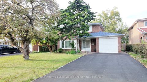 Photo 3 at 39 Waddington Crescent, Don Valley Village, Toronto