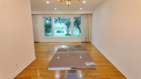 Photo 14 at 39 Waddington Crescent, Don Valley Village, Toronto