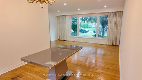 Photo 15 at 39 Waddington Crescent, Don Valley Village, Toronto