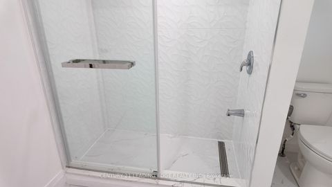 Photo 20 at 39 Waddington Crescent, Don Valley Village, Toronto