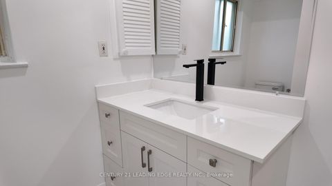 Photo 21 at 39 Waddington Crescent, Don Valley Village, Toronto