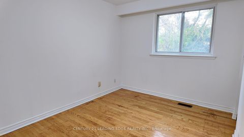 Photo 25 at 39 Waddington Crescent, Don Valley Village, Toronto