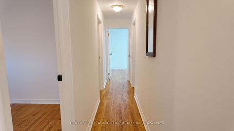 Photo 28 at 39 Waddington Crescent, Don Valley Village, Toronto