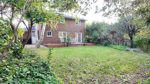 Photo 41 at 39 Waddington Crescent, Don Valley Village, Toronto