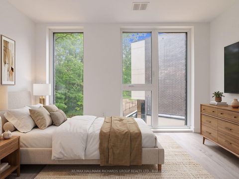 Photo 4 at 3 - 168 Clonmore Drive, Cliffside, Toronto