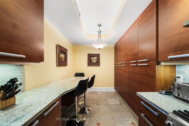 Photo 10 at 807C - 662 Sheppard Avenue E, Bayview Village, Toronto